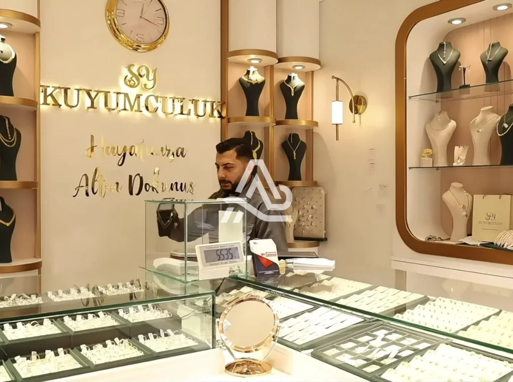 SY Kuyumculuk mağazası